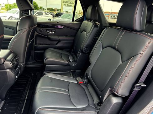 Used 2024 Honda Pilot TrailSport image 22