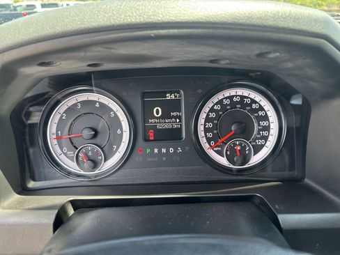 Used 2018 RAM 1500 Express AWD/4WD image 20
