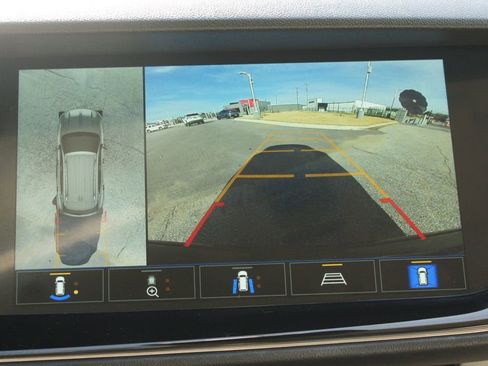 Used 2023 Buick Envision Avenir image 9