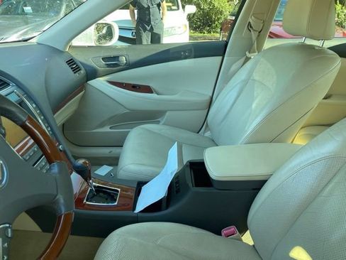 Used 2011 Lexus ES 350 FWD image 9