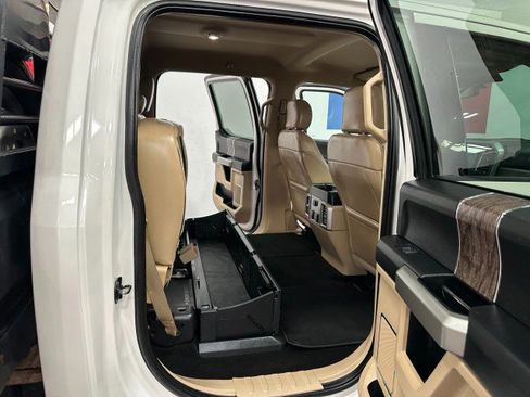 Used 2017 Ford F350 Lariat w/ FX4 Off-Road Package image 40