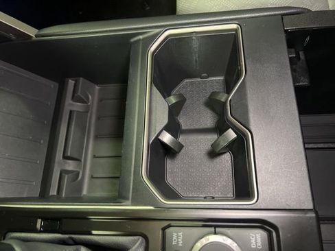 Used 2024 Toyota Tundra Limited image 36