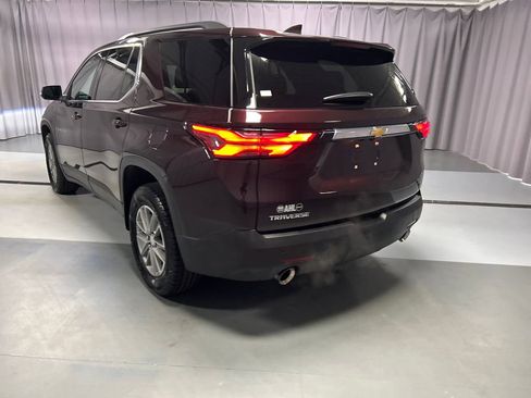 Used 2023 Chevrolet Traverse LT FWD image 5