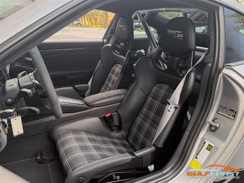 Used 2019 Porsche 911 GT3 RS w/ Weissach Package RWD image 22