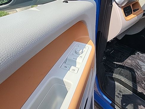 New 2025 Volkswagen ID. Buzz 1st Edition image 10