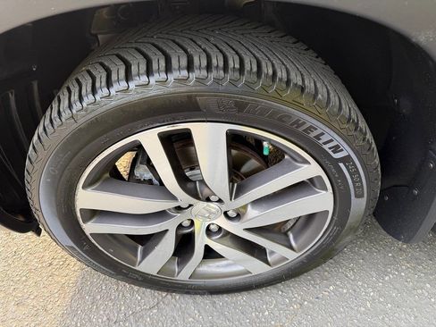 Used 2016 Honda Pilot Elite image 59
