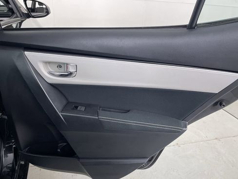 Used 2017 Toyota Corolla LE w/ LE Premium Package w/Moonroof FWD image 22
