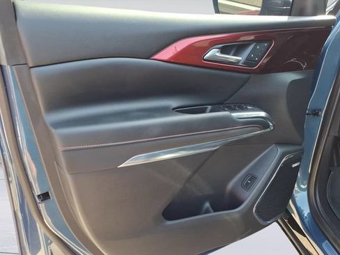 Used 2025 Chevrolet Traverse RS w/ LPO, Floor Liner Package AWD/4WD image 14