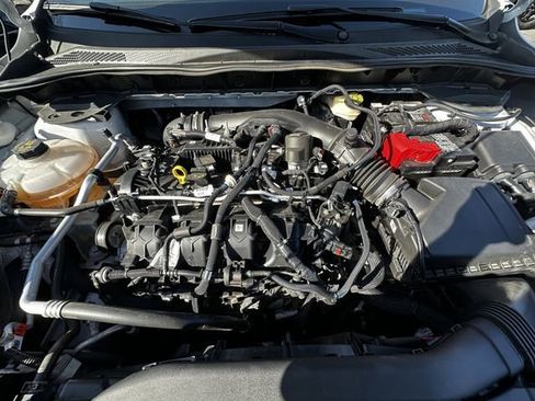 Used 2022 Ford Escape SEL w/ Technology Package image 32