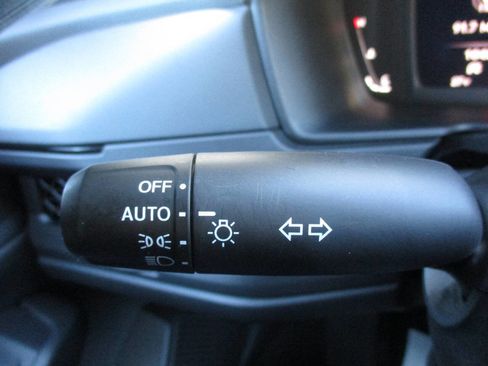 Used 2023 Honda Accord EX image 32