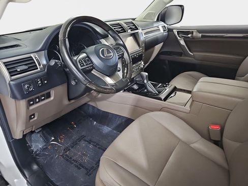 Certified 2020 Lexus GX 460 Premium w/ Premium Package AWD/4WD image 15