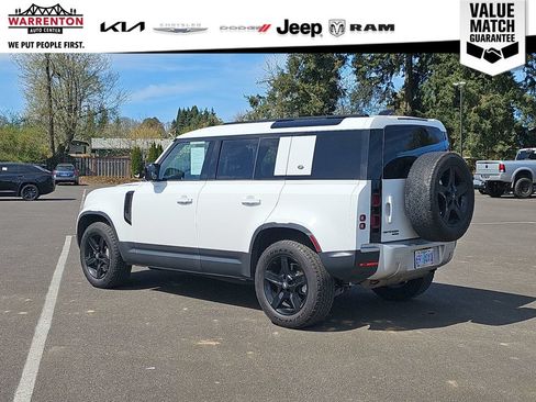 Used 2020 Land Rover Defender 110 SE AWD/4WD image 4