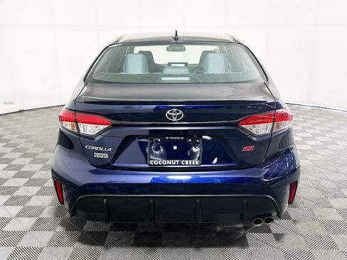 Used 2025 Toyota Corolla SE FWD image 4