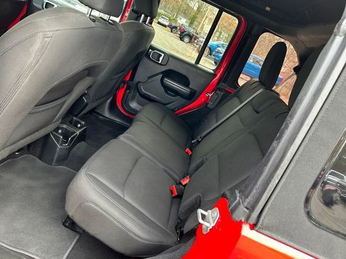 Used 2018 Jeep Wrangler Unlimited Sport S image 24