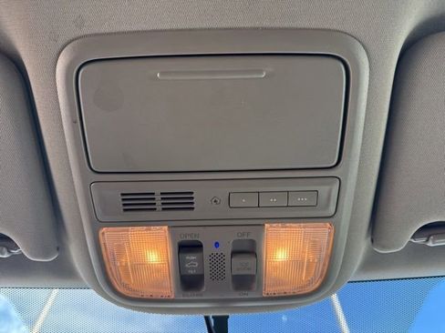 Used 2017 Honda Pilot EX-L image 32