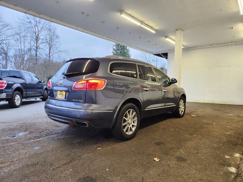 Used 2013 Buick Enclave Leather image 3