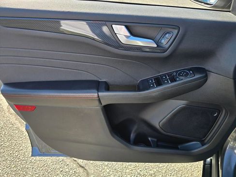 Used 2023 Ford Escape ST-Line Select image 8