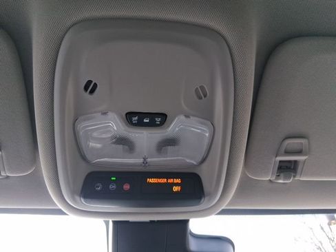 Used 2024 Buick Encore GX Preferred AWD/4WD image 22