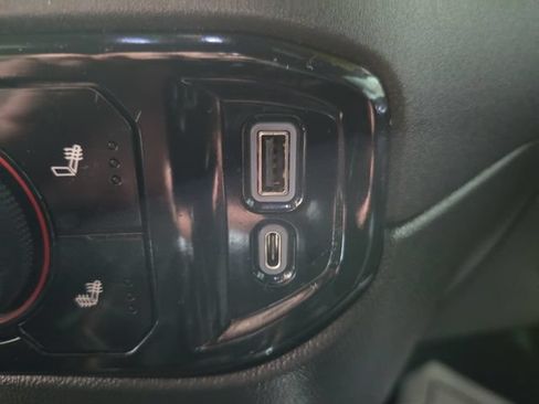 Used 2022 Chevrolet Silverado 1500 LT Trail Boss AWD/4WD image 18
