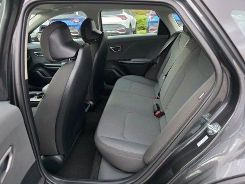 New 2025 Kia K4 LXS image 16