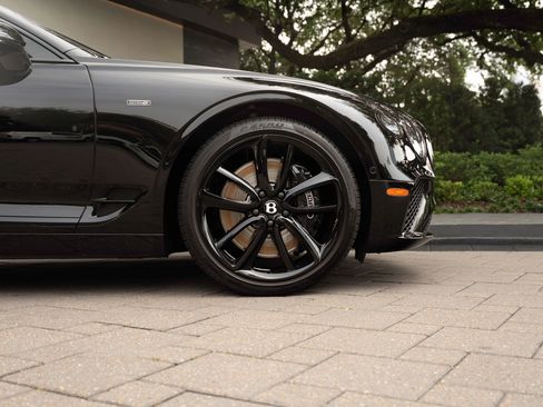 Used 2024 Bentley Continental GT AWD/4WD image 6