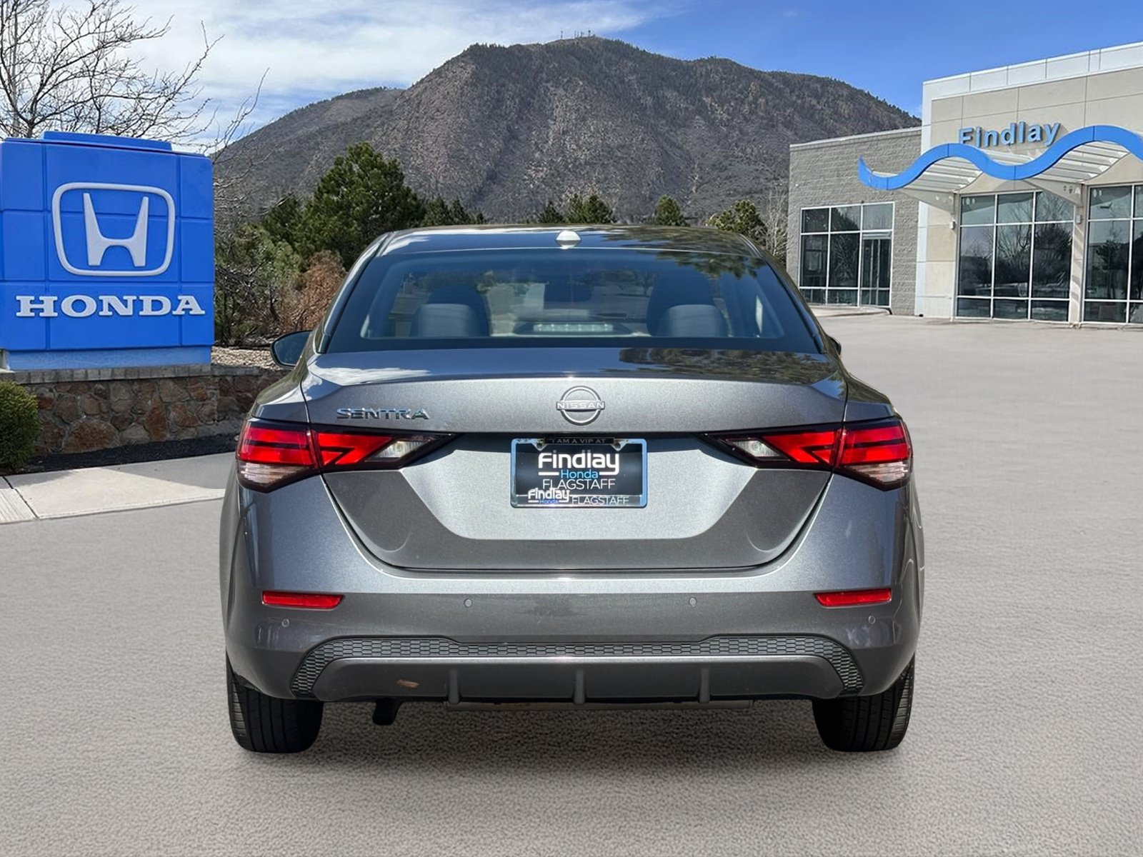 Used 2025 Nissan Sentra SV FWD image 5