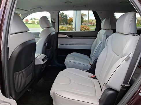 Used 2024 Hyundai Palisade SEL image 11