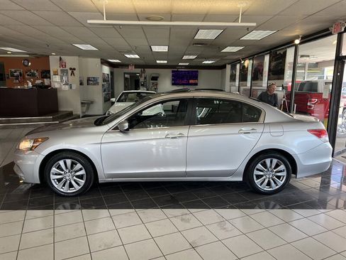 Used 2012 Honda Accord EX-L image 2