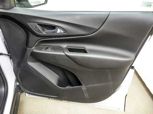 Used 2022 Chevrolet Equinox LT FWD image 25