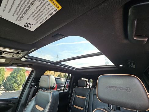 Used 2021 GMC Yukon XL AT4 w/ LPO, Illumination Package image 19