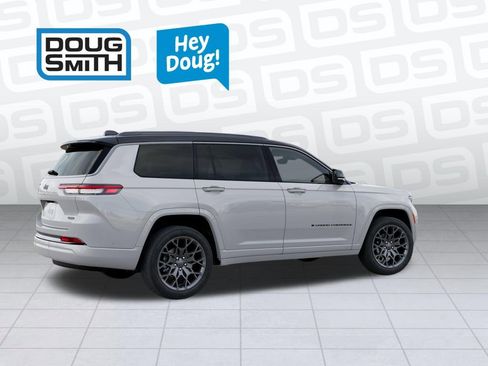 New 2026 Jeep Grand Cherokee L Summit AWD/4WD image 4