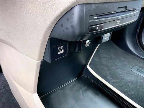 Used 2024 Honda Odyssey Touring image 23