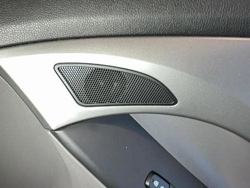 Used 2016 Hyundai Elantra SE image 85