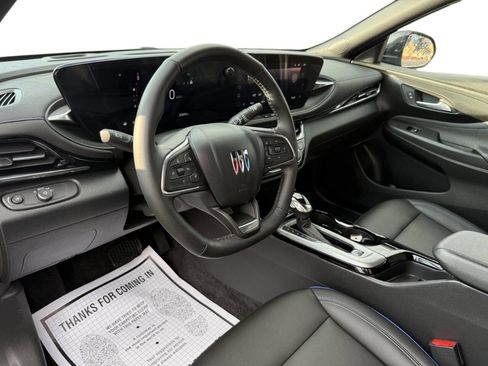 Used 2024 Buick Envista Sport Touring w/ Convenience I Package image 7