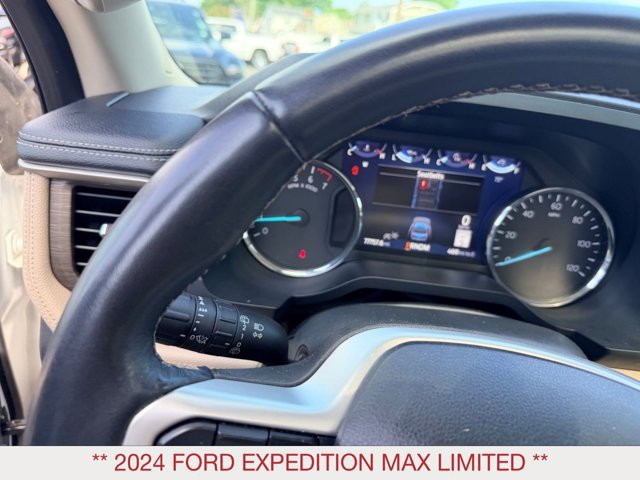 Used 2024 Ford Expedition Max Limited AWD/4WD image 15