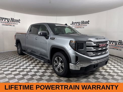 Used 2024 GMC Sierra 1500 SLE w/ Preferred Package image 4