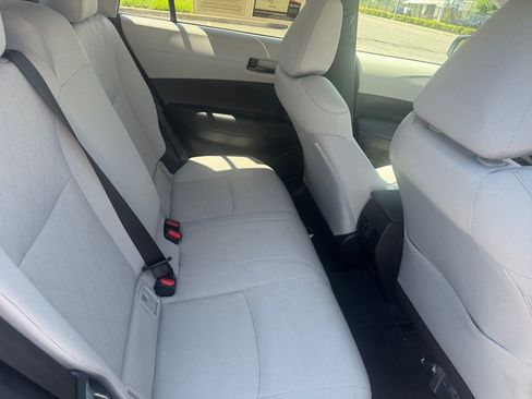 Used 2024 Toyota Corolla Cross LE AWD/4WD image 19