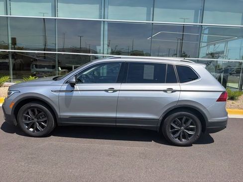 Used 2023 Volkswagen Tiguan SE AWD/4WD image 23