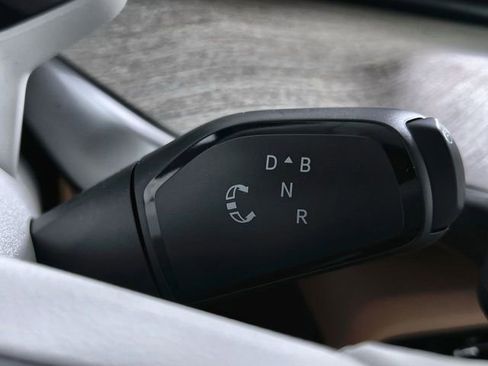 New 2025 Volkswagen ID. Buzz 1st Edition image 20