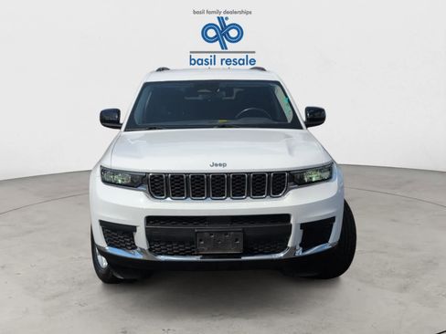 Used 2022 Jeep Grand Cherokee L Laredo w/ Luxury Tech Group I AWD/4WD image 9