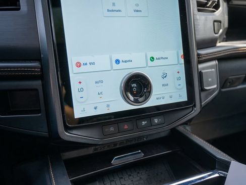 Used 2023 Ford Expedition Max Platinum AWD/4WD image 11