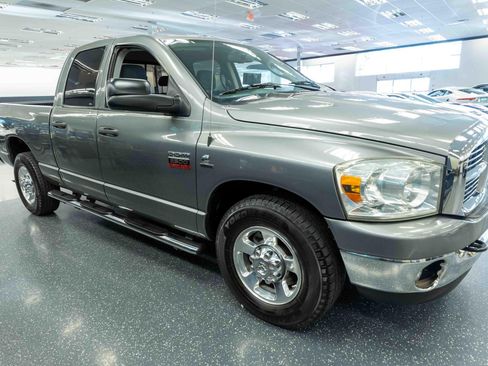 Used 2009 Dodge Ram 2500 Truck SLT w/ Trailer Tow Group RWD image 4