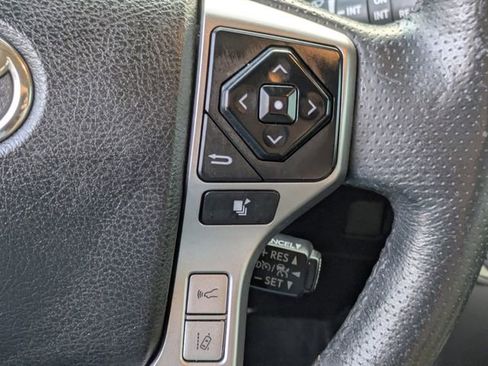 Used 2021 Toyota 4Runner Limited image 19