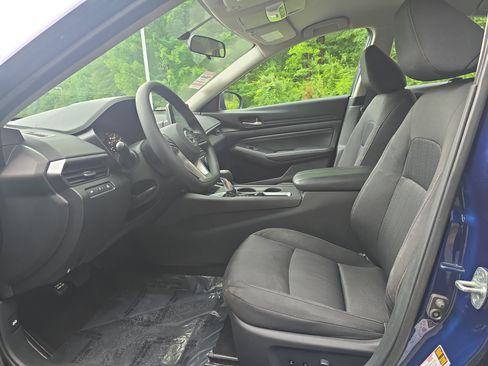 Used 2019 Nissan Altima 2.5 S FWD image 14