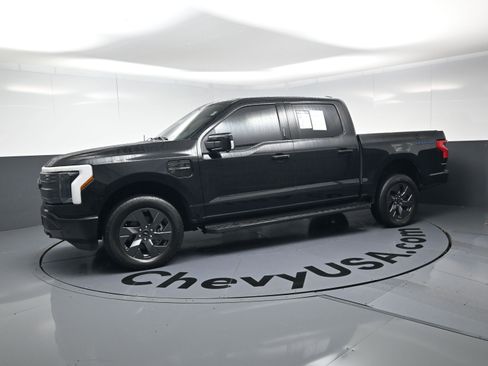 Used 2023 Ford F150 Lightning Lariat image 6