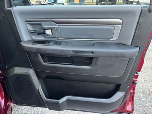 Used 2021 RAM 1500 Classic SLT image 22