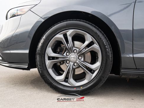 Used 2023 Honda Accord EX image 9