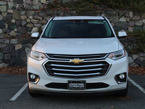 Used 2020 Chevrolet Traverse High Country image 3