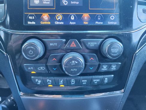 Used 2020 Jeep Grand Cherokee Limited X RWD image 16