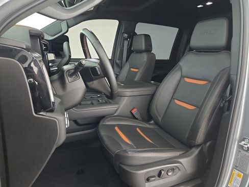 Used 2025 GMC Sierra 2500 AT4 image 25